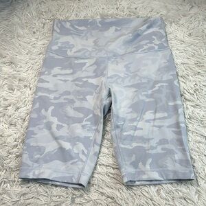Lululemon Wunder Under Short 10" *Ribbed Incognito Camo Jacquard Alpine White